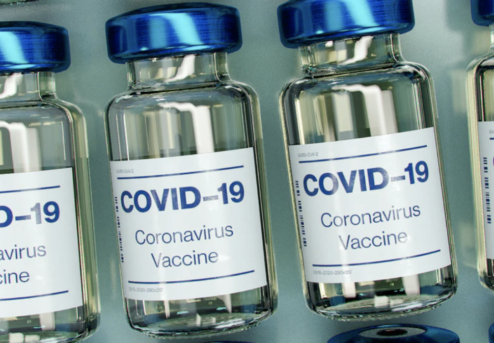 Los mandatos de vacunas para empresas privadas levantados en Nueva York a partir del 1 de noviembre – Travel Noire