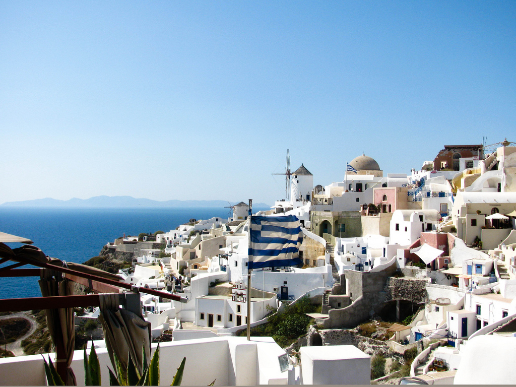 5 Reasons Why You Should Go To Santorini