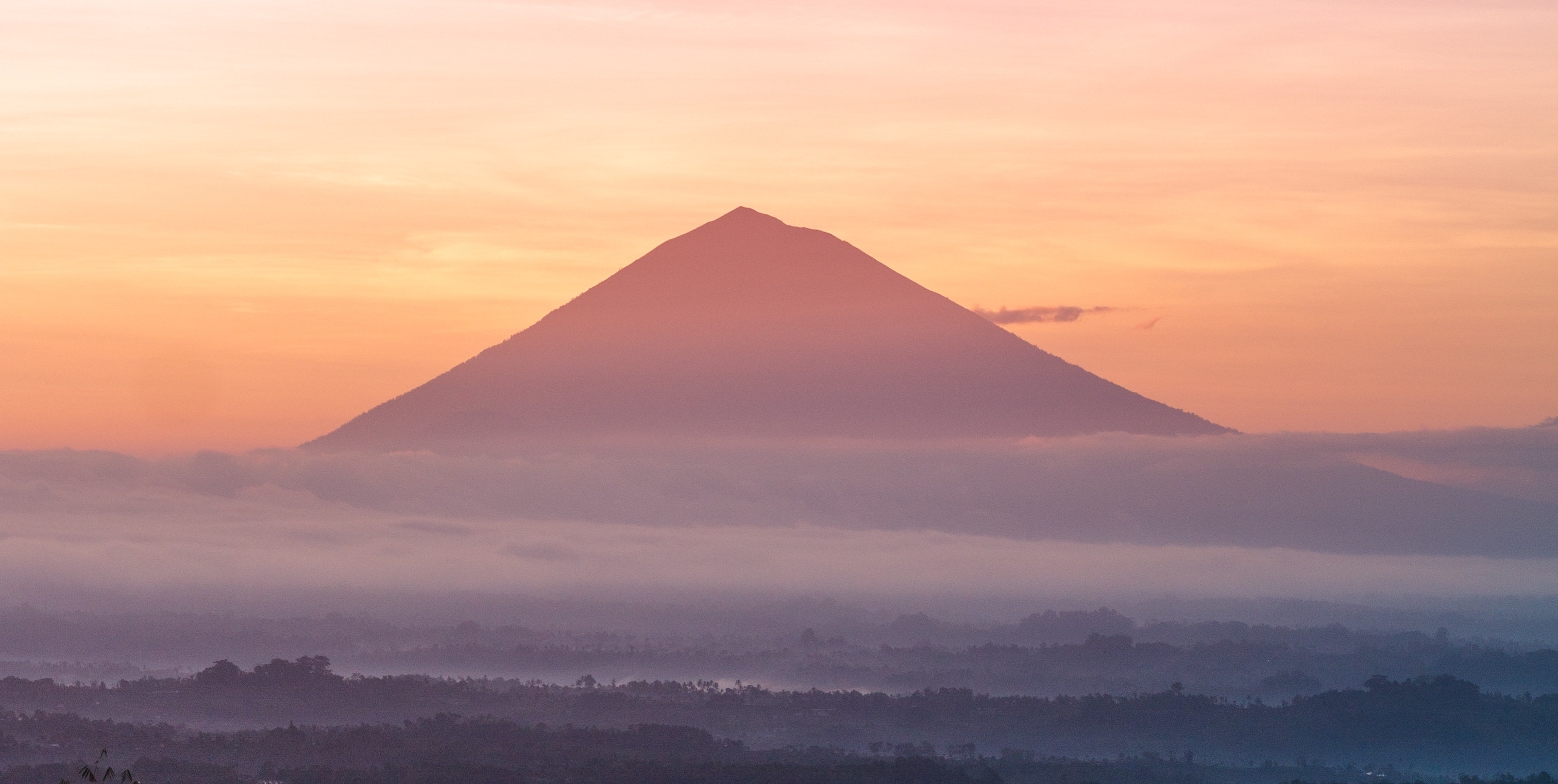 What Tourists Should Know About Bali’s Imminent  Volcano Eruption