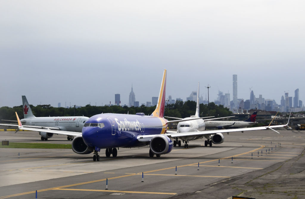 New York Airports Hope To Provide Better Travel Experience With Free Wi-Fi