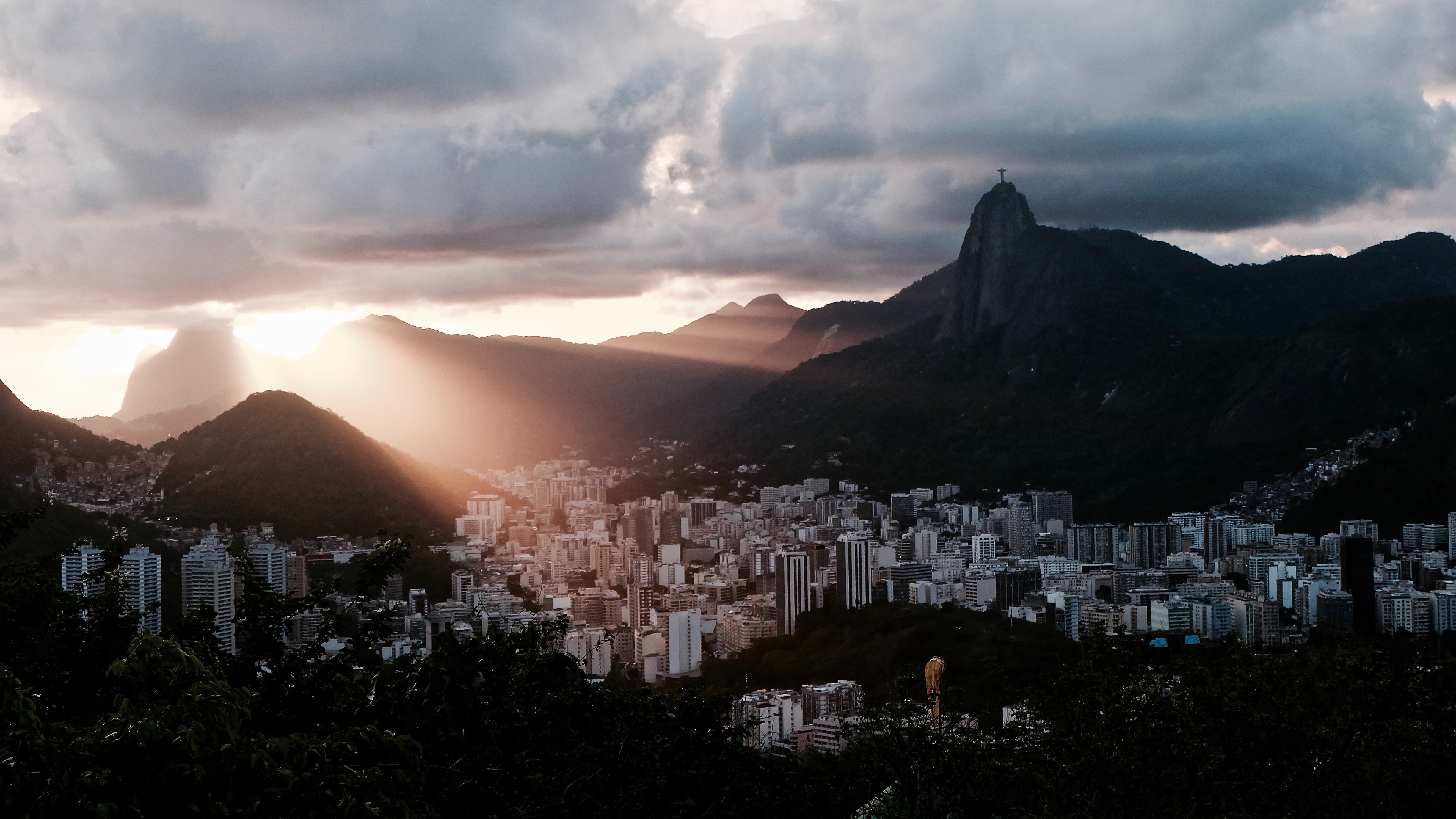Rio de Janiero Hotels: From Airbnb To Hidden Gems