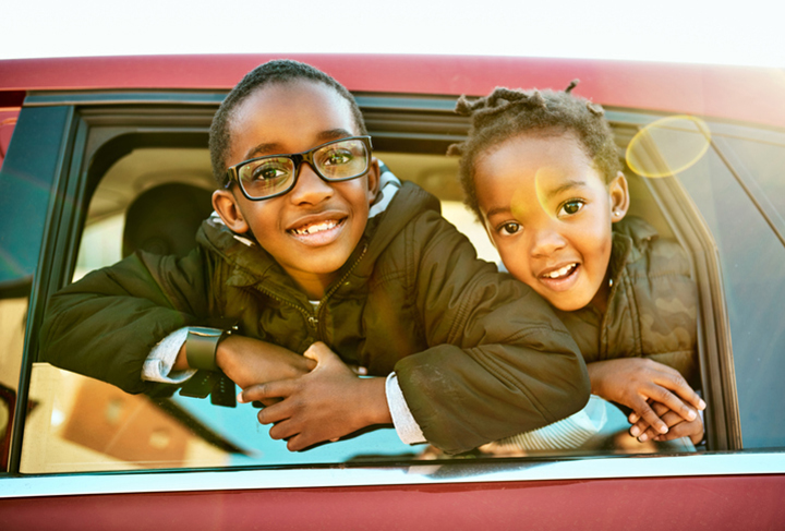 Traveling With Kids This Holiday? Here Are Some Tips To Keep Everyone Sane