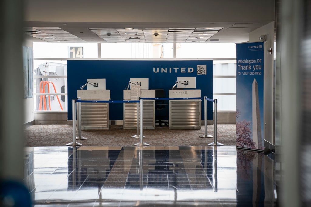 United Airlines Predicts Major Layoffs If Travel Doesn't Pick Up By Fall