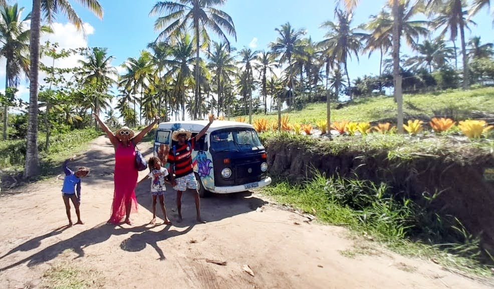 This Afro-Brazilian Family Is Traveling To Hawaii From Brazil In A '76 VW Bus