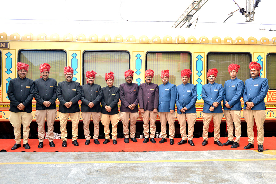 Here's An Inside Look At India's First Luxury Train