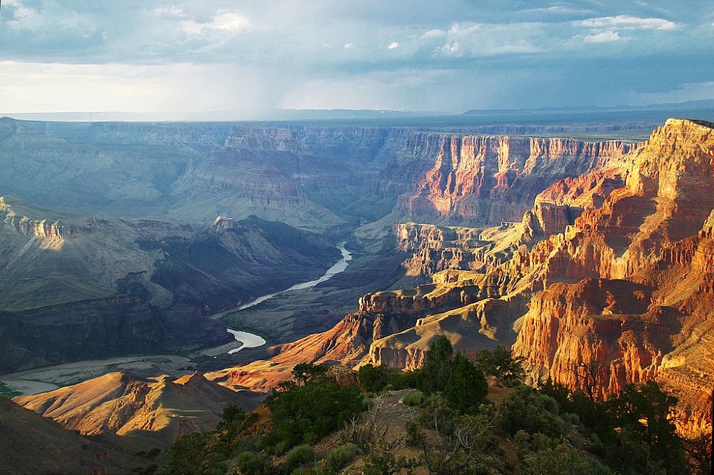 TikTok Influencer Fined For Hitting Golf Ball Into Grand Canyon