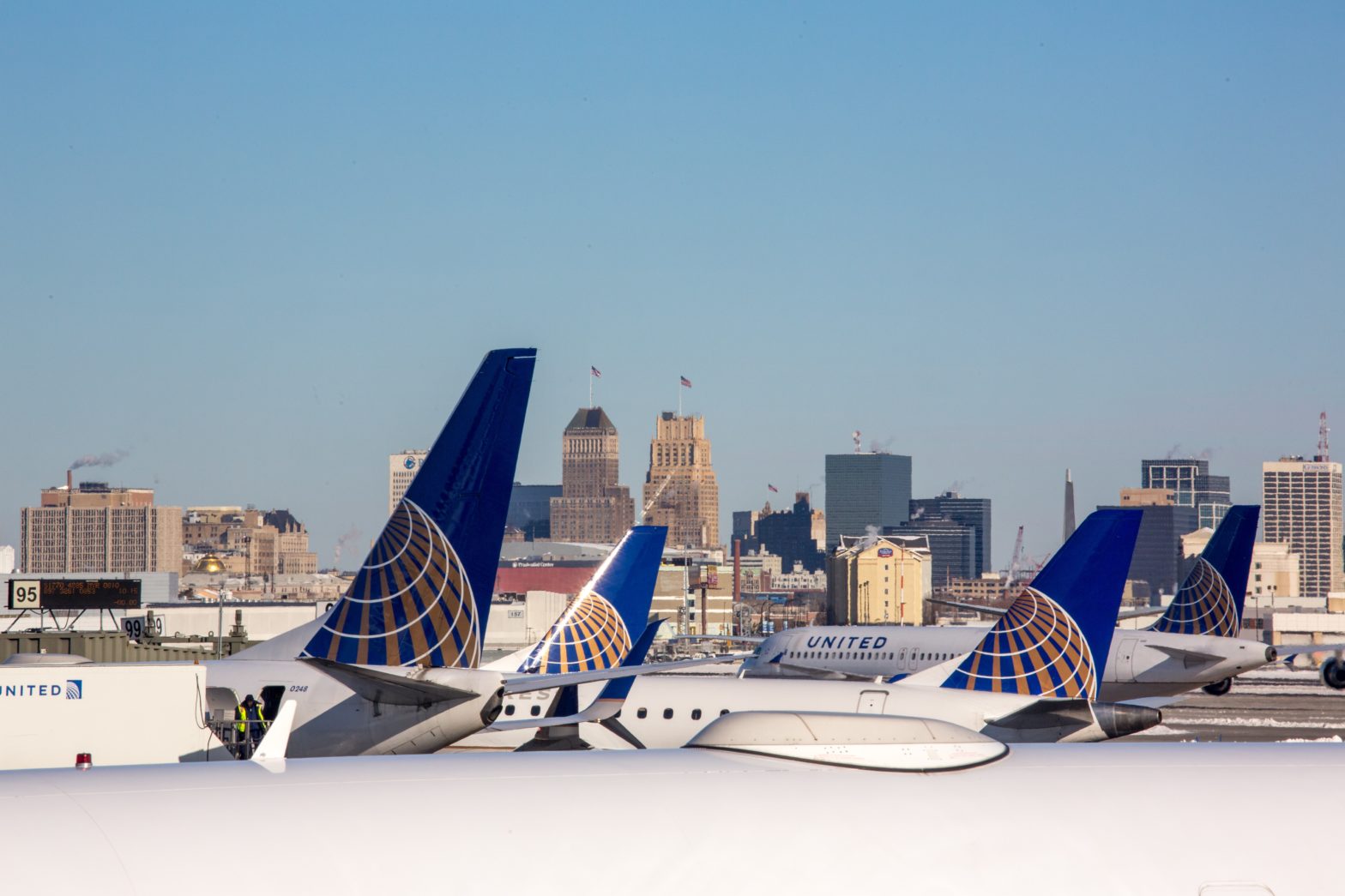 "Severe" Turbulence Rocks United Airlines Flight, Causing Injuries