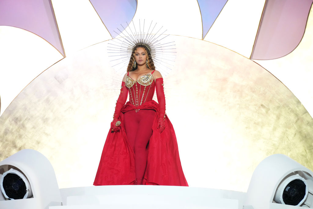 Miss Beyoncé's Concert In Dubai? You Can Now Book A Room Where She Performed