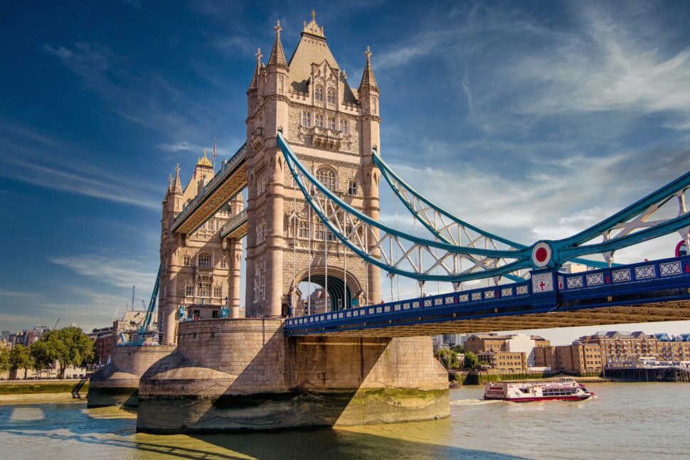 picturesque view of London Bridge - one of the popular cities for marathon runners