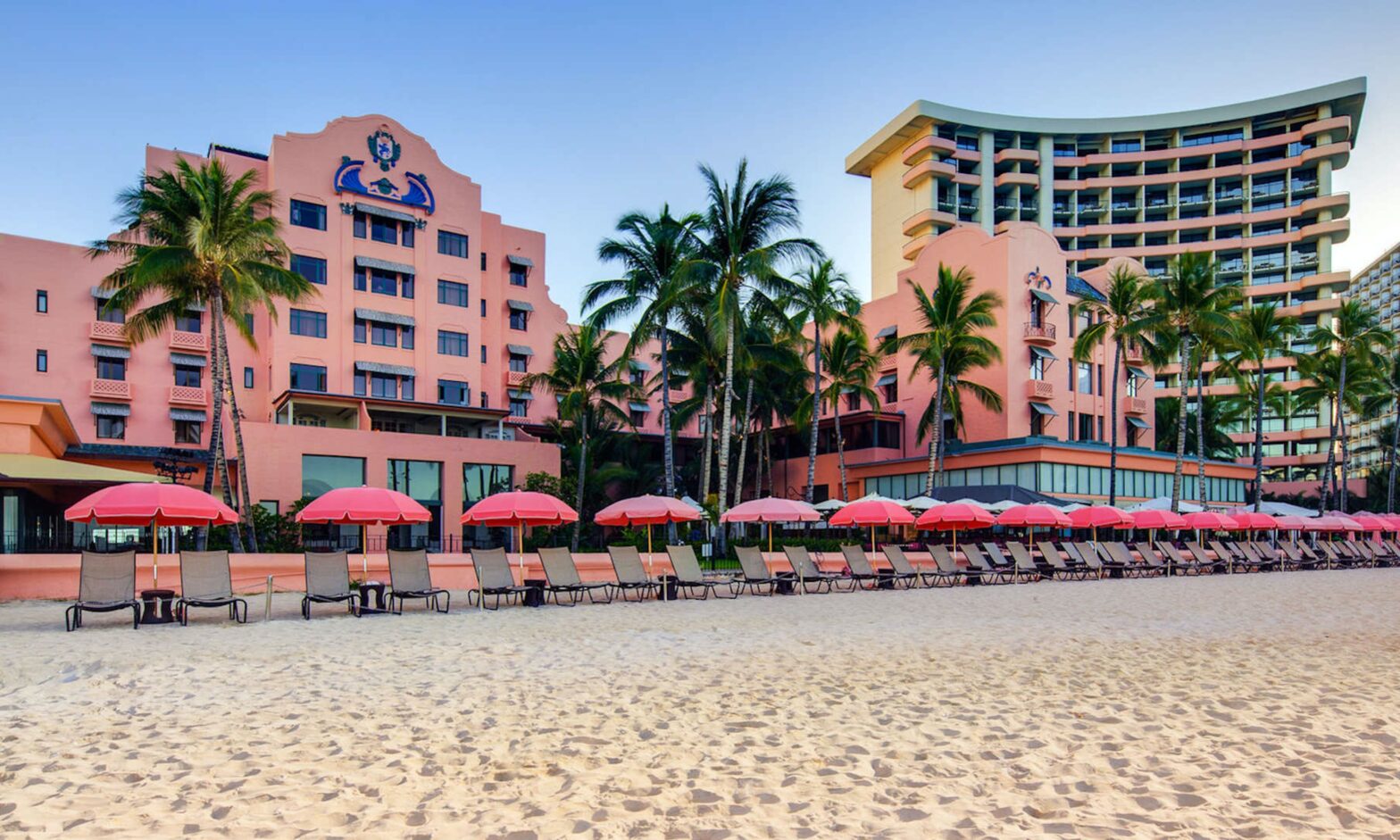 The Royal Hawaiian Hotel Barbiecore, pink hotel property