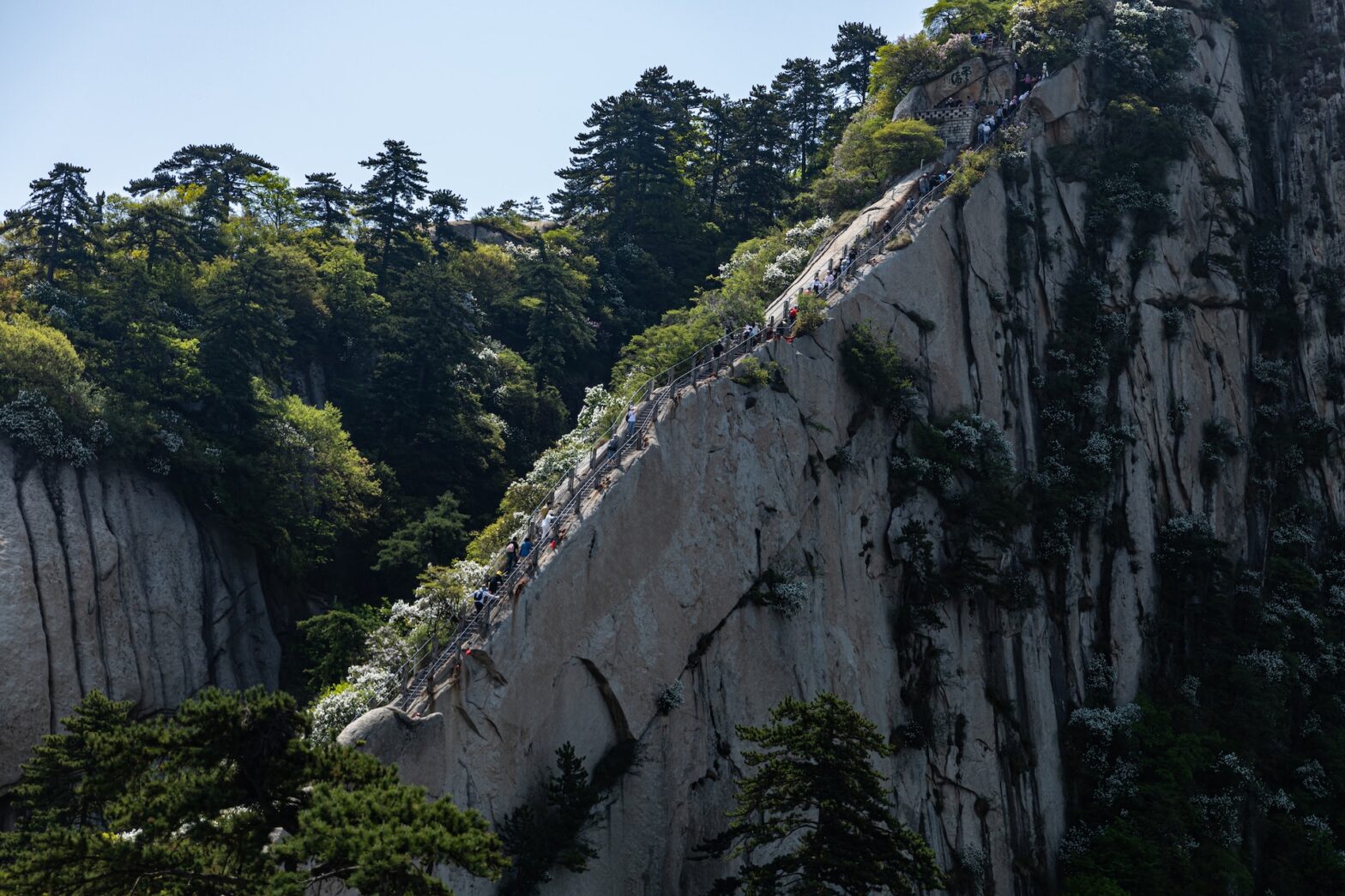 Everything You Need To Know About Hiking Mount Huashan