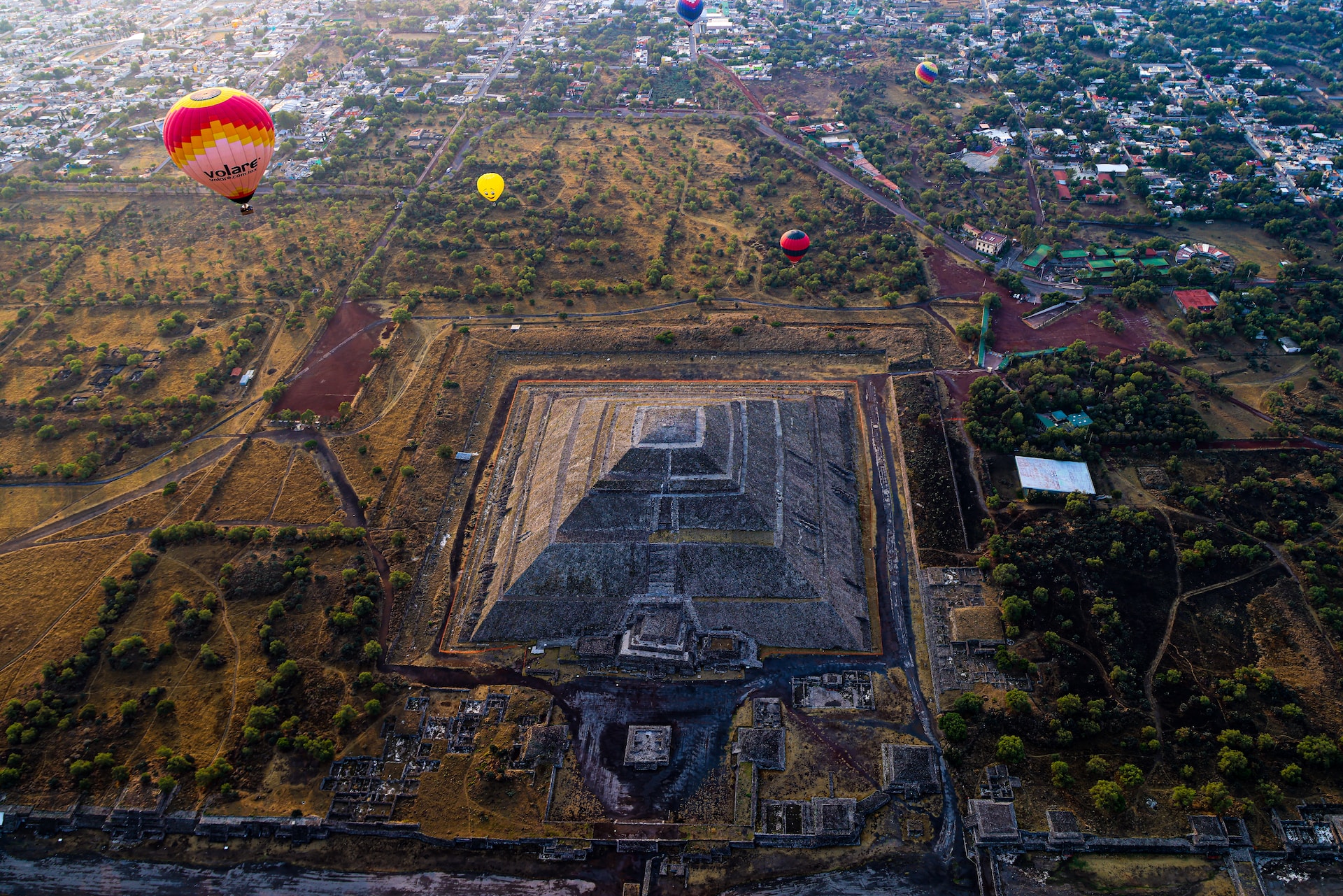 Teotihucan from a hot air ballon


