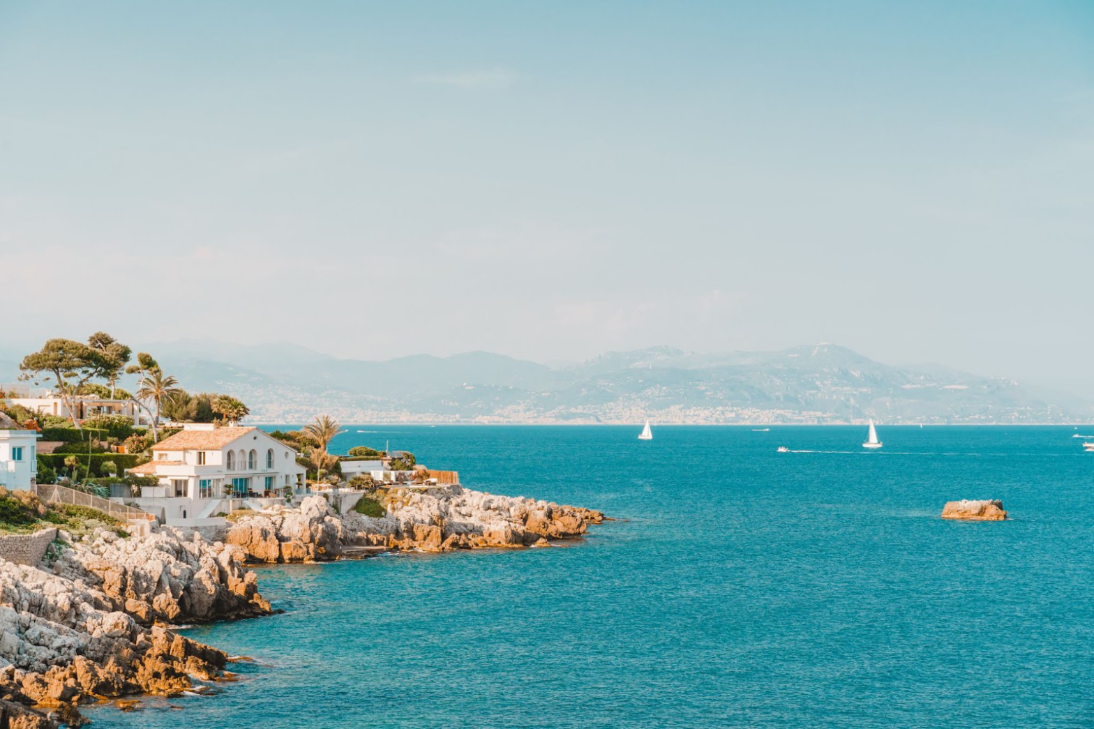 The 4 Best Areas To Visit in the South of France