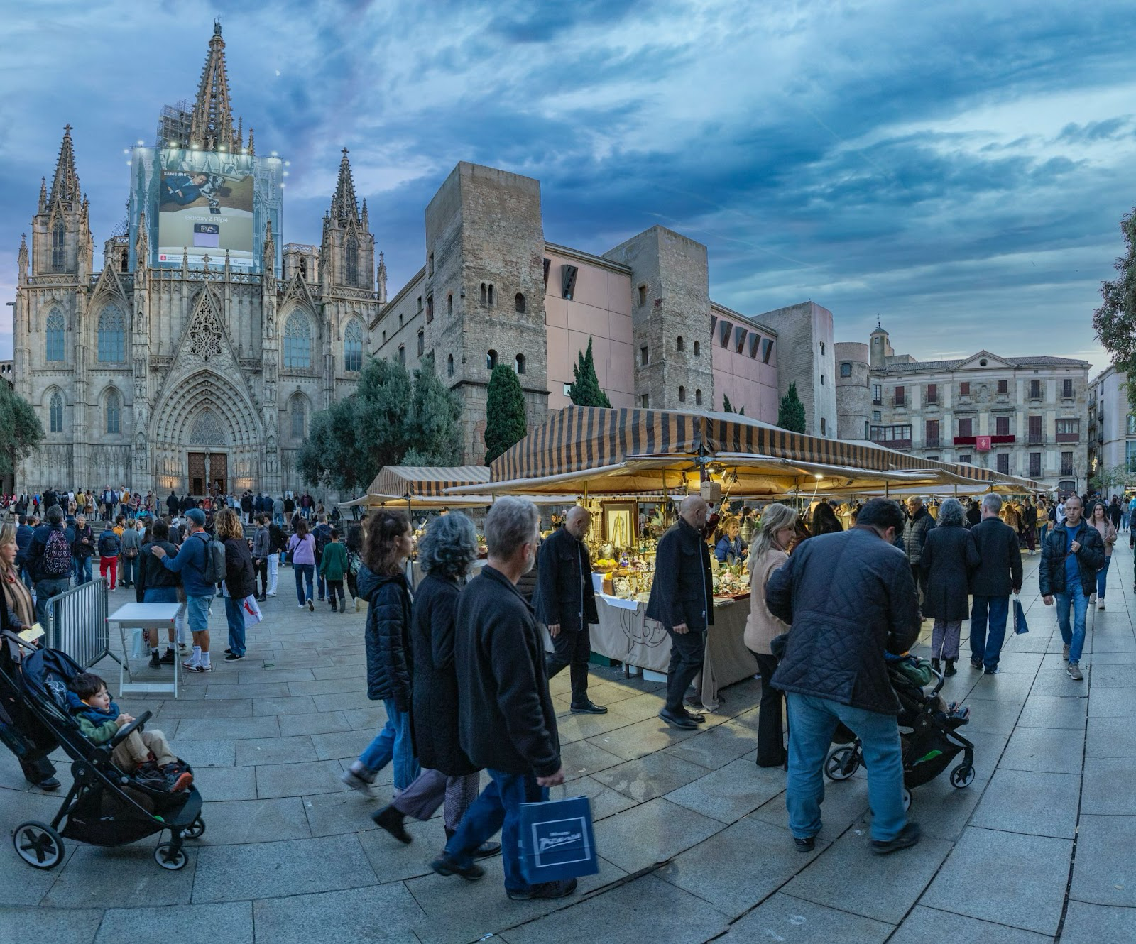 Spain has a welcoming community and thriving culture that is especially prominent in the winter season. Check out the Christmas markets. 
Pictured: the Christmas markets of Spain in the city center street