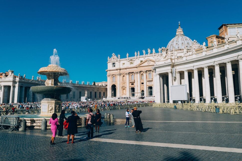Turisti nella Città del Vaticano
