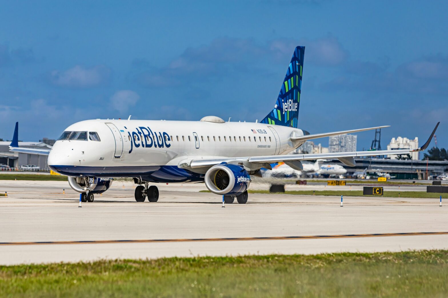 Is JetBlue a Good Airline? What To Know Before Booking