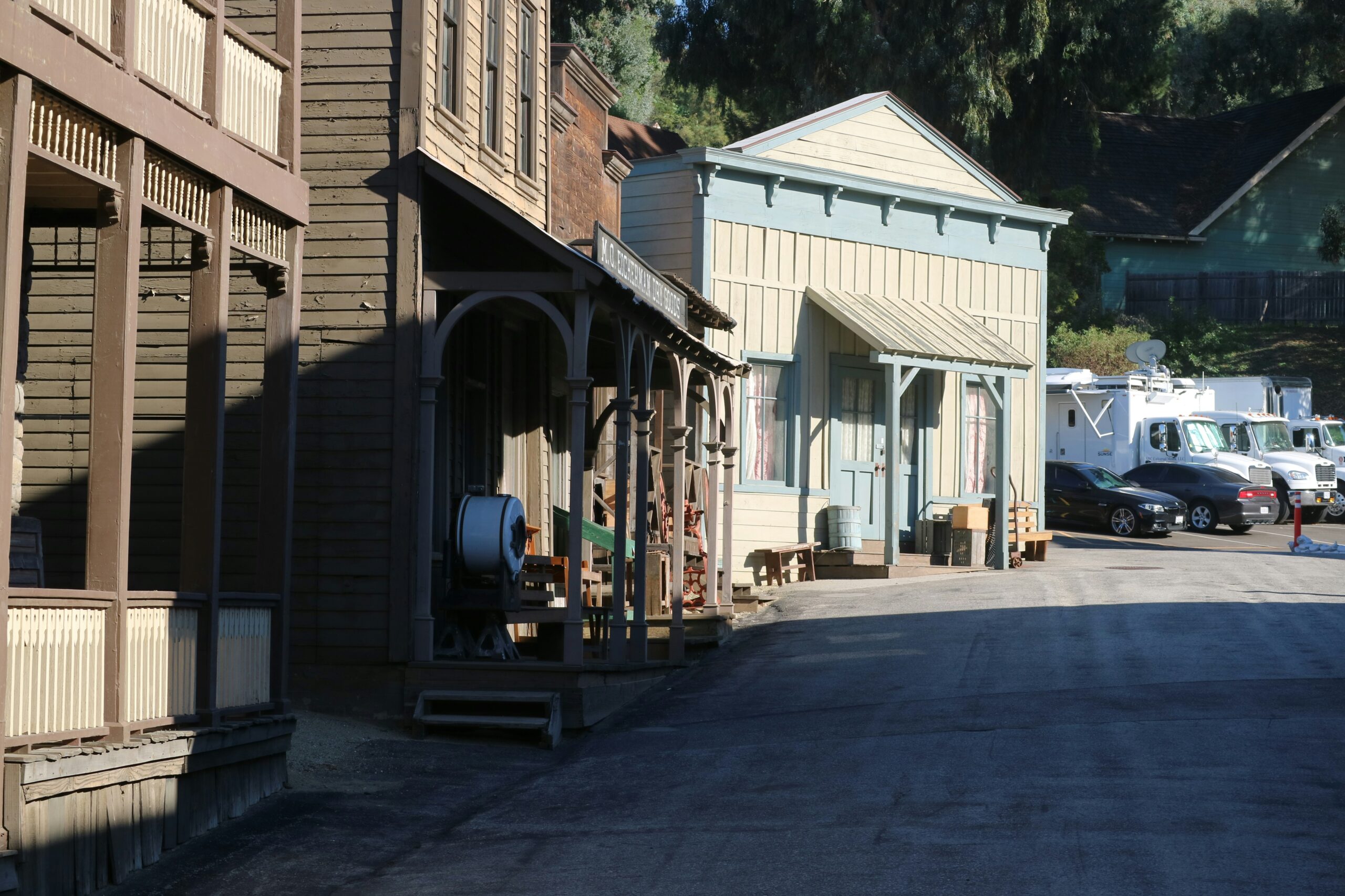 Universal Studios is one of the filming locations of the film “High Plains Drifter”.
Pictured: a old western set in Universal Studios in Hollywood