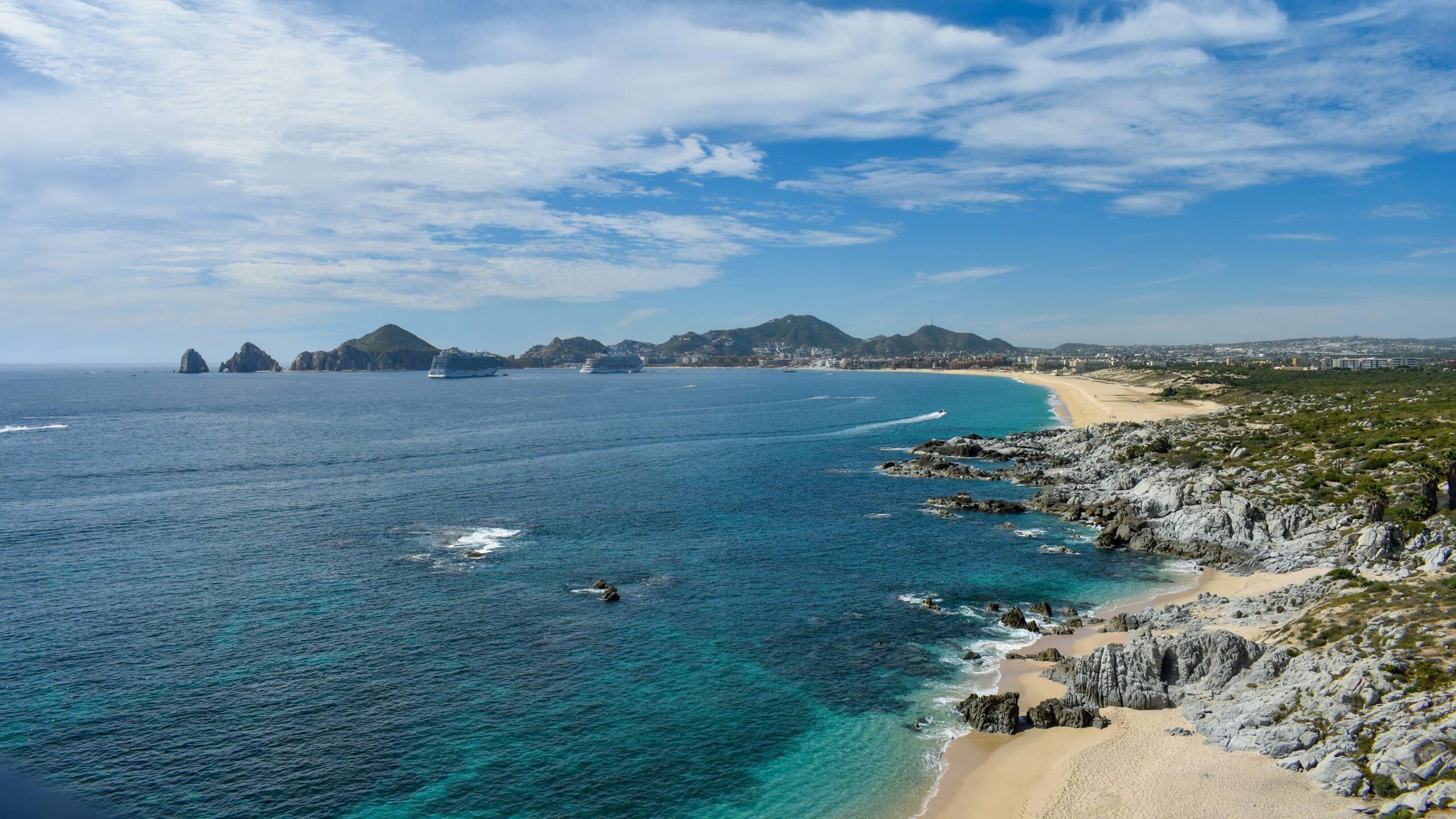 Check out everything there is to know about a wellness vacation in Los Cabos. 
Pictured: the coast of Los Cabos