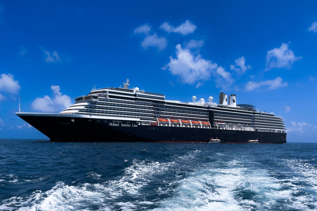 holland america cruise ships list