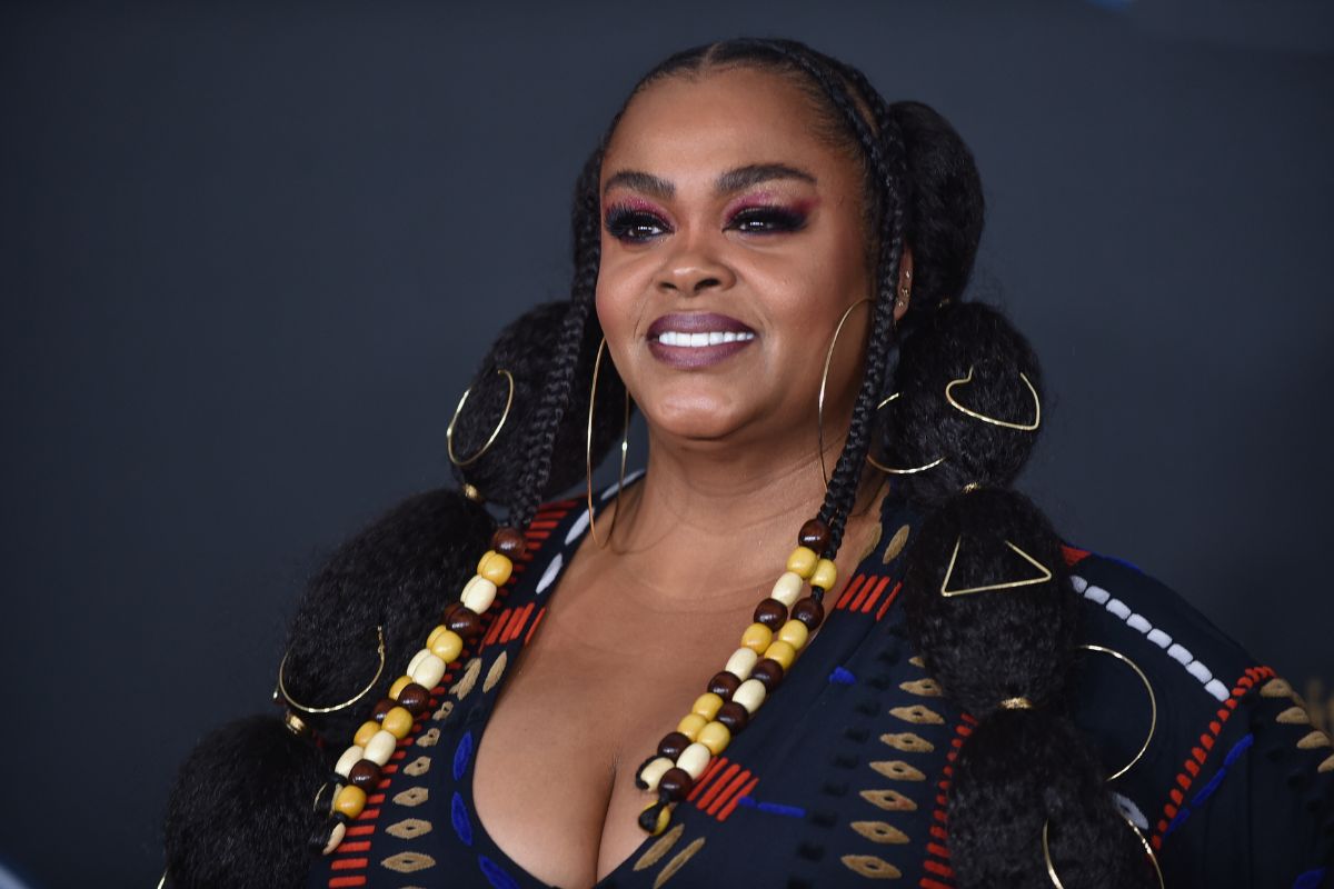 Philly Native Jill Scott Gets Her Hometown Flowers With New Mural At High School Alma Mater